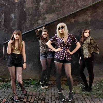 Poppy And The Jezebels