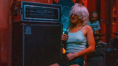 Amyl and The Sniffers