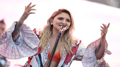 Julia Michaels